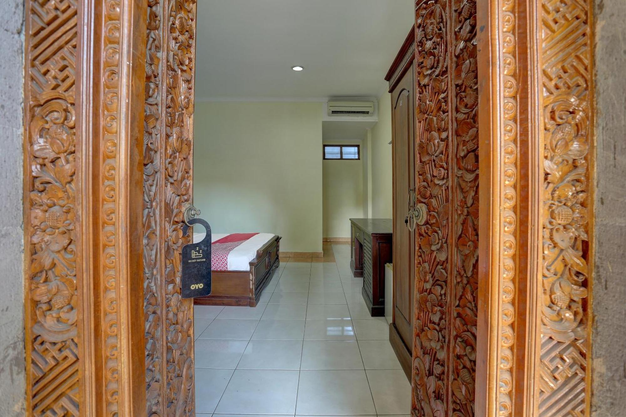 Oyo Collection O 91125 Puri Dewa Bharata Hotel Jimbaran Exterior foto