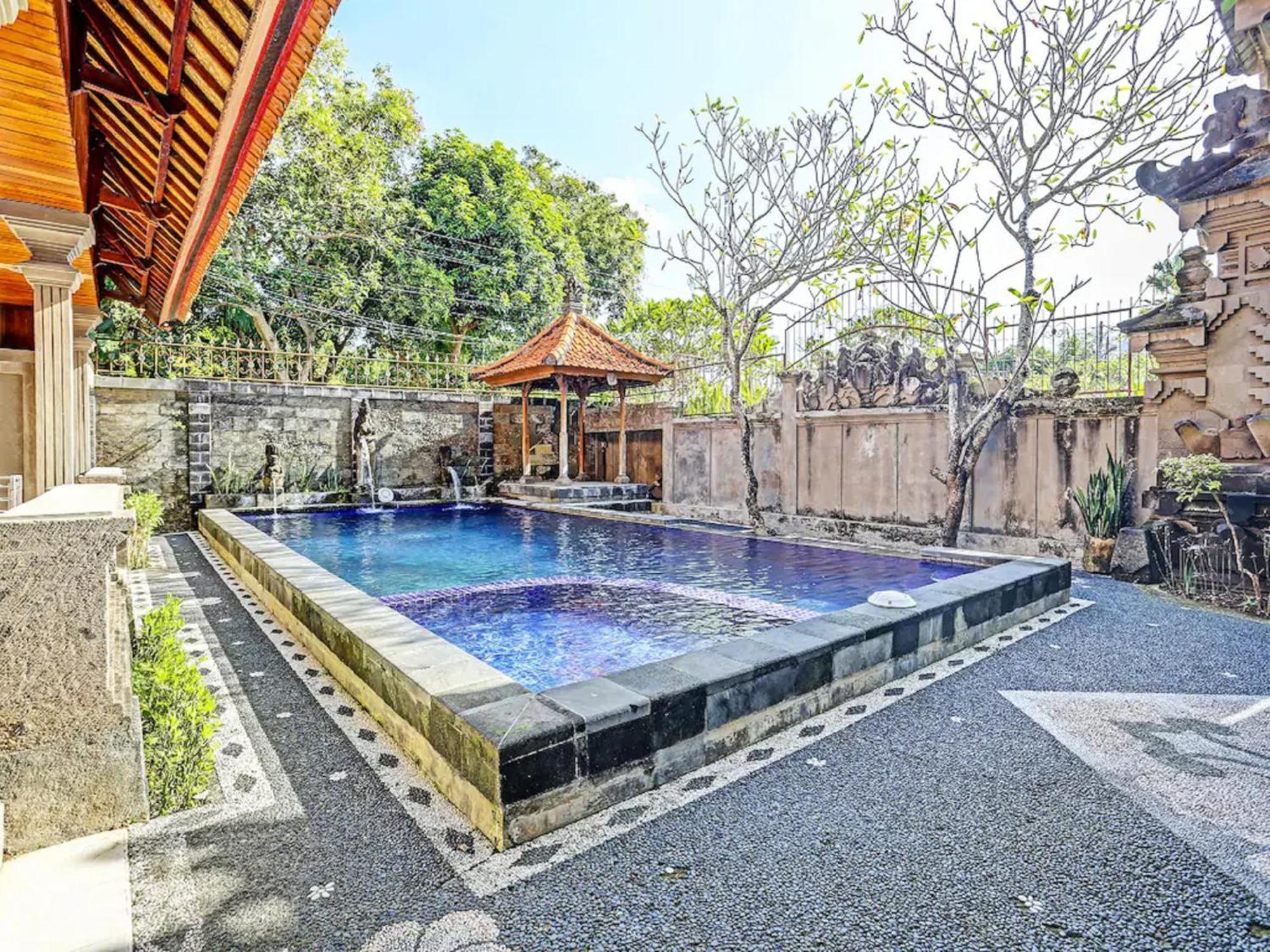 Oyo Collection O 91125 Puri Dewa Bharata Hotel Jimbaran Exterior foto